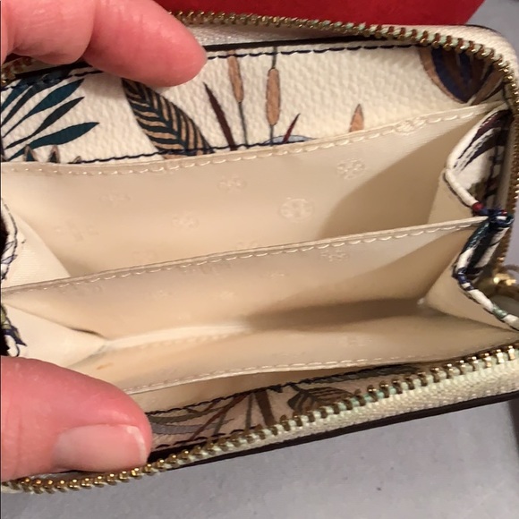 Tory Burch keychain coin purse - Picture 4 of 8